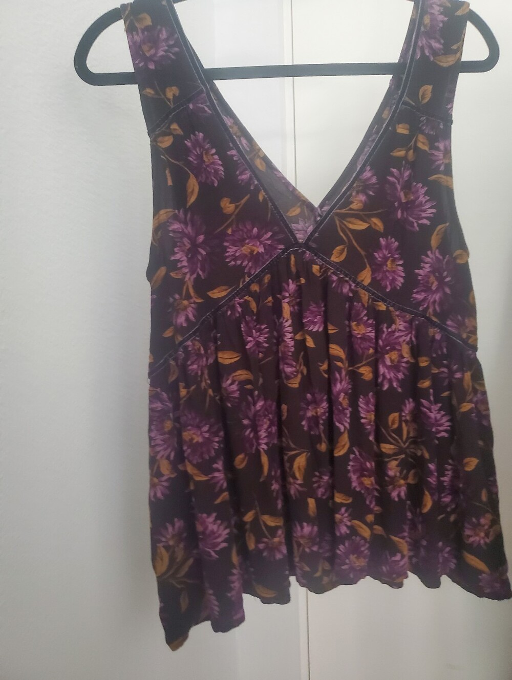 American Eagle Purple Floral Loose Flowy Velvet Trim Top Womens Medium - Picture 7 of 10